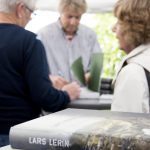 Lars Lerin signerar på Bokdagar 2015